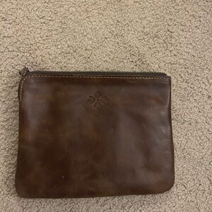 Patricia Nash wristlet